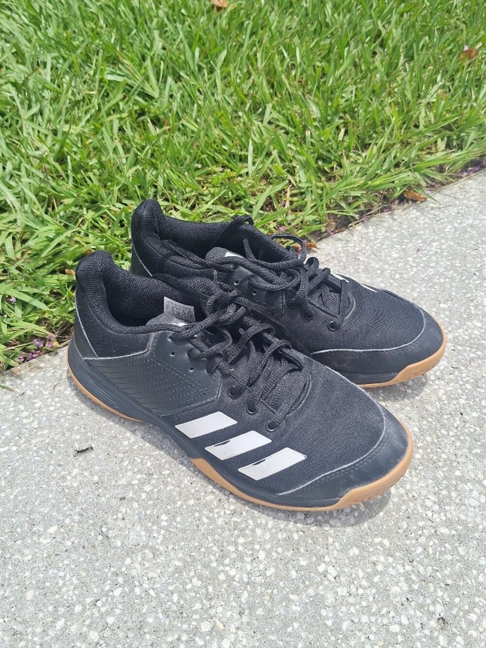 Nice black Addidas